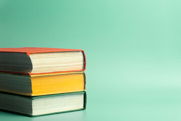 按揭买三十万左右的车三年时间月供多少