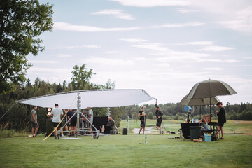 李佳薇 冯天薇 于梦雨 是中国人吗