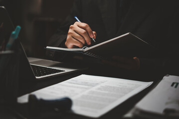 国产车方向盘紧