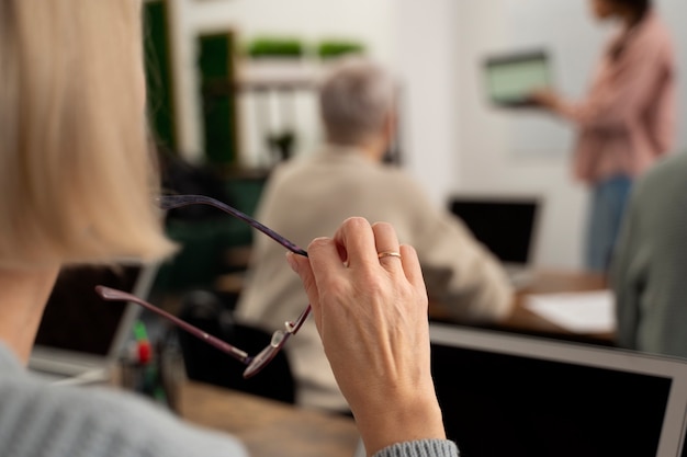 按揭买三十万左右的车三年时间月供多少